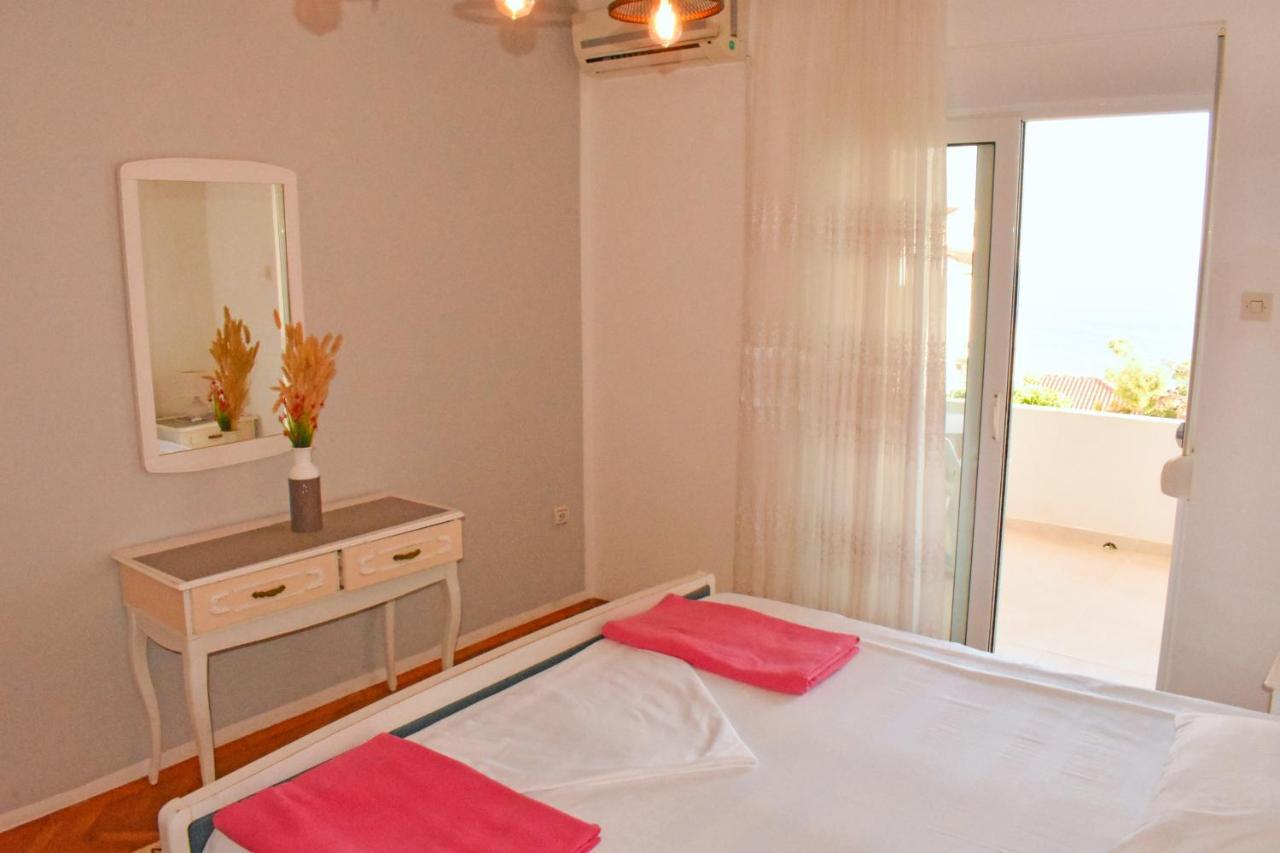 Studio Apartments Jupo Ulcinj Exteriör bild