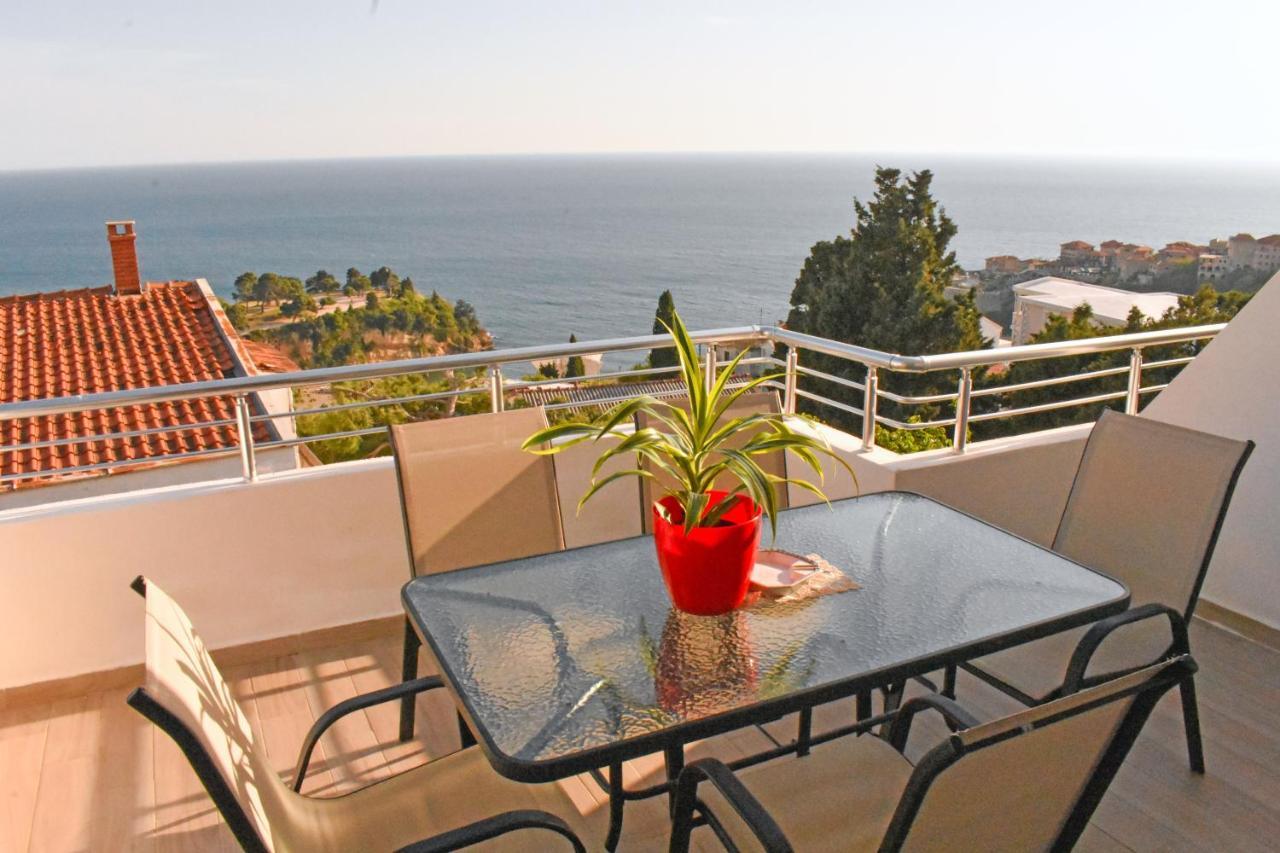 Studio Apartments Jupo Ulcinj Exteriör bild