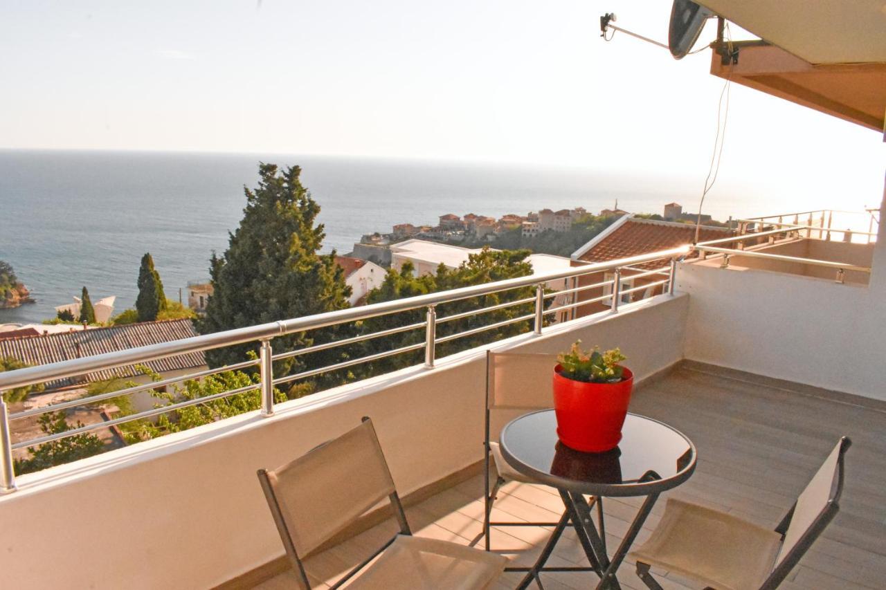 Studio Apartments Jupo Ulcinj Exteriör bild