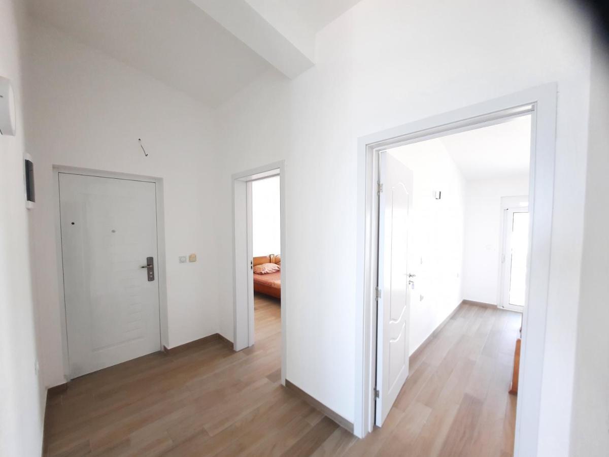 Studio Apartments Jupo Ulcinj Exteriör bild