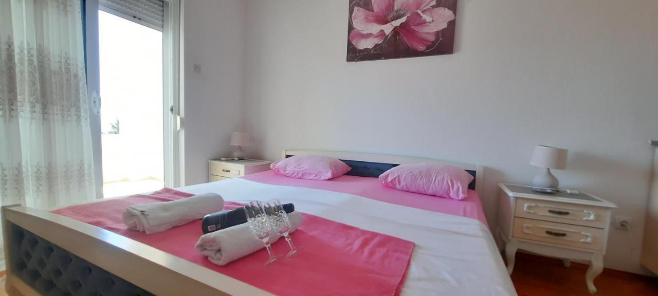 Studio Apartments Jupo Ulcinj Exteriör bild