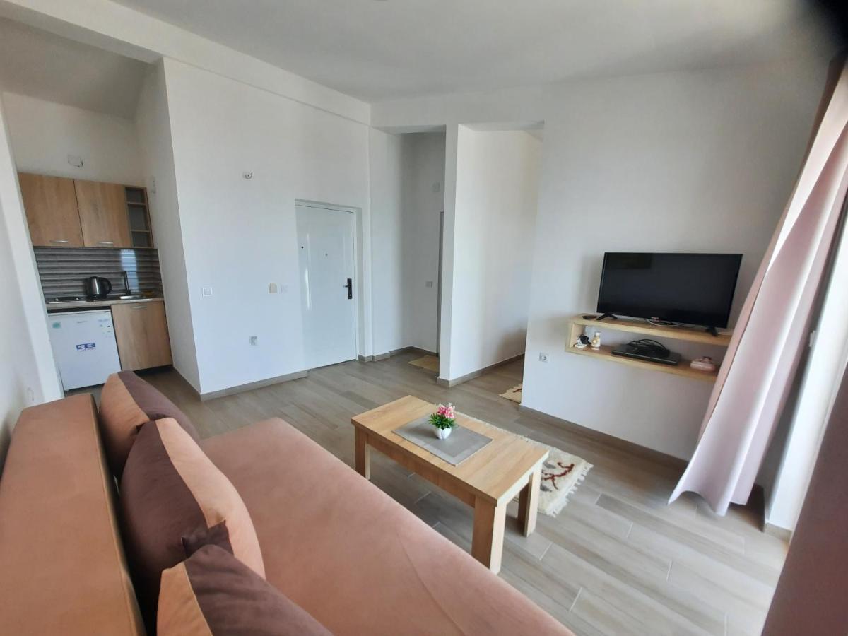 Studio Apartments Jupo Ulcinj Exteriör bild