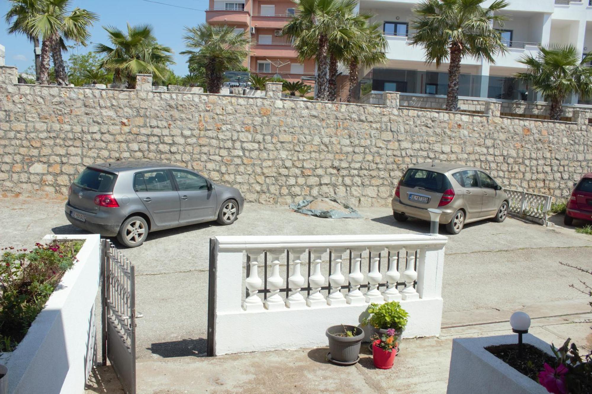 Studio Apartments Jupo Ulcinj Exteriör bild