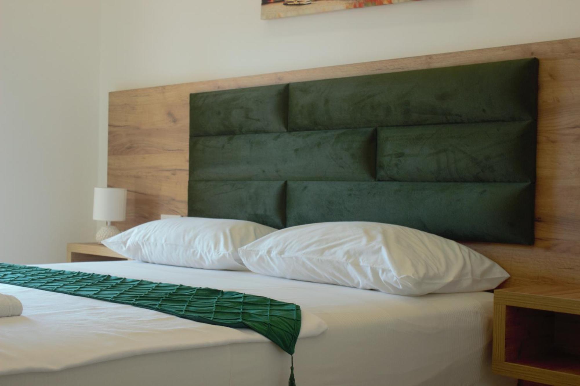 Studio Apartments Jupo Ulcinj Exteriör bild